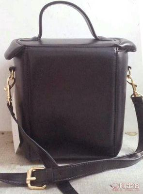 呛口小辣椒 苍南县其耀箱包厂的MJ水桶盖单肩斜挎手提多用包